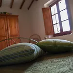 בית נופש Casale Pian Di Fratta פאברו